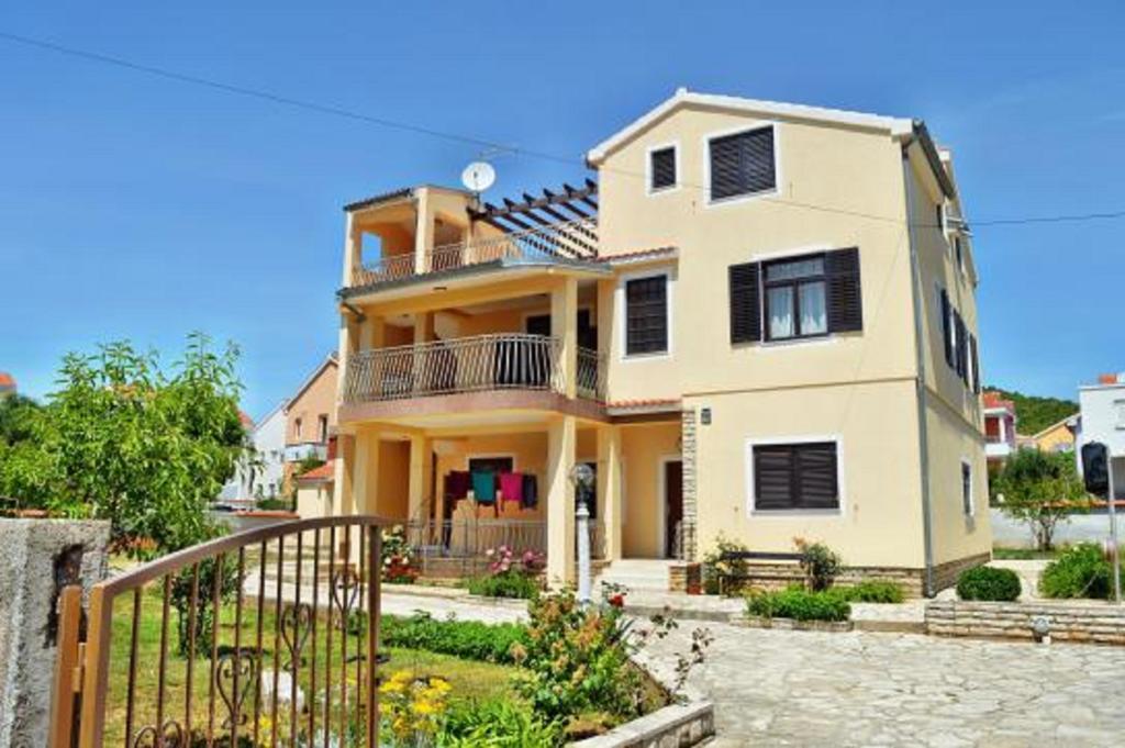 Apartment Perkov Tribalj Pokoj fotografie